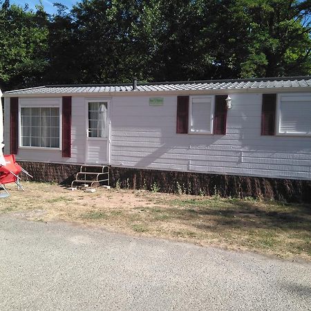 Burgo Camping Fuentes Blancas מראה חיצוני תמונה