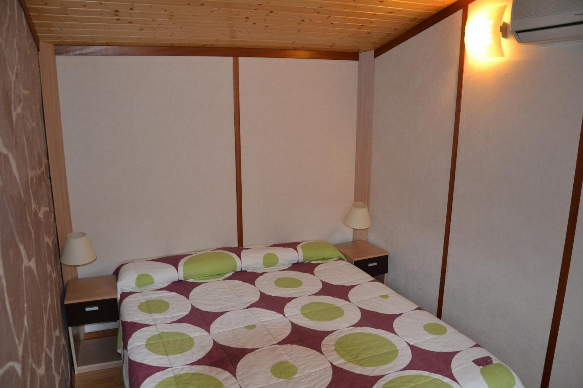 Burgo Camping Fuentes Blancas חדר תמונה