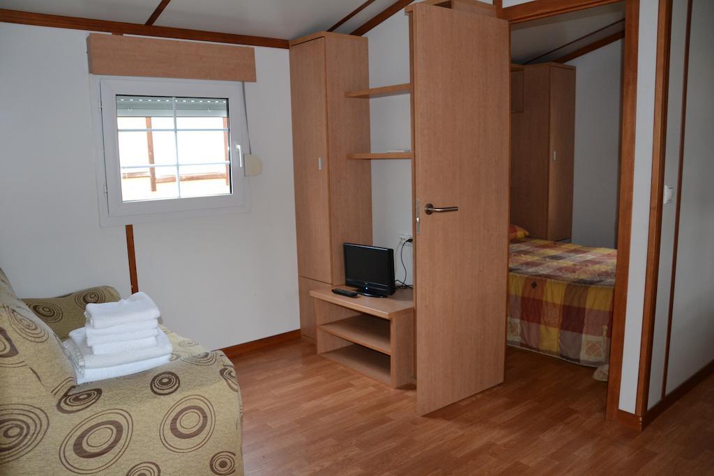 Burgo Camping Fuentes Blancas חדר תמונה
