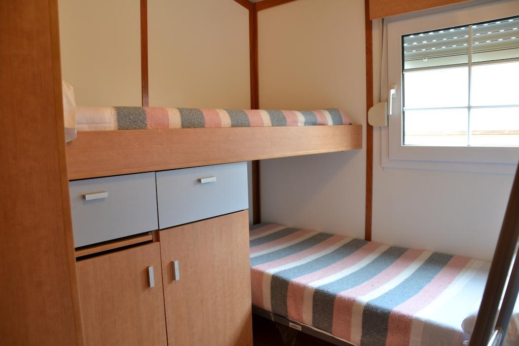 Burgo Camping Fuentes Blancas חדר תמונה