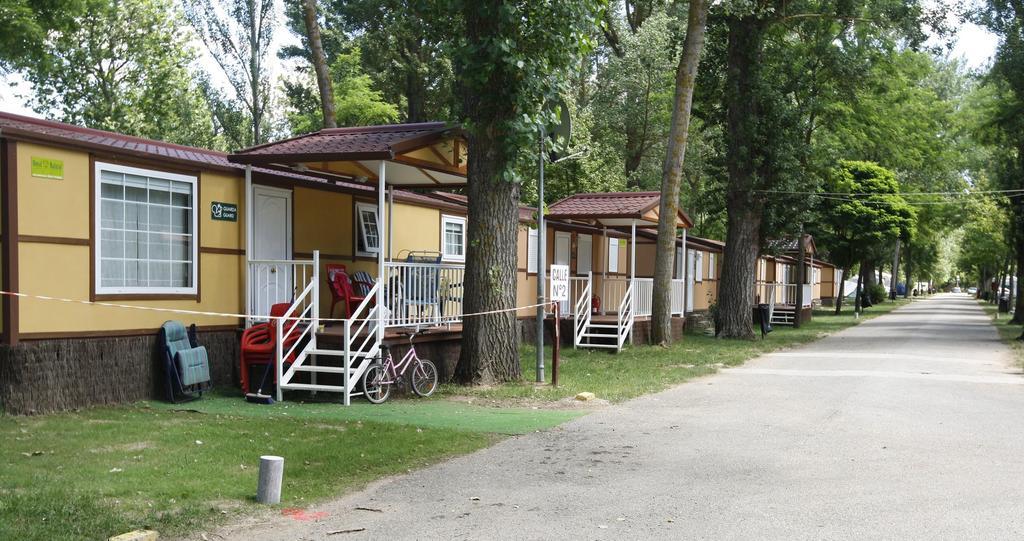 Burgo Camping Fuentes Blancas חדר תמונה